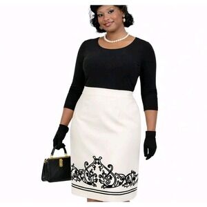 Vintage! TALBOTS Size 4P Ivory Felted Wool Raised Filigree Embroidery Skirt EUC